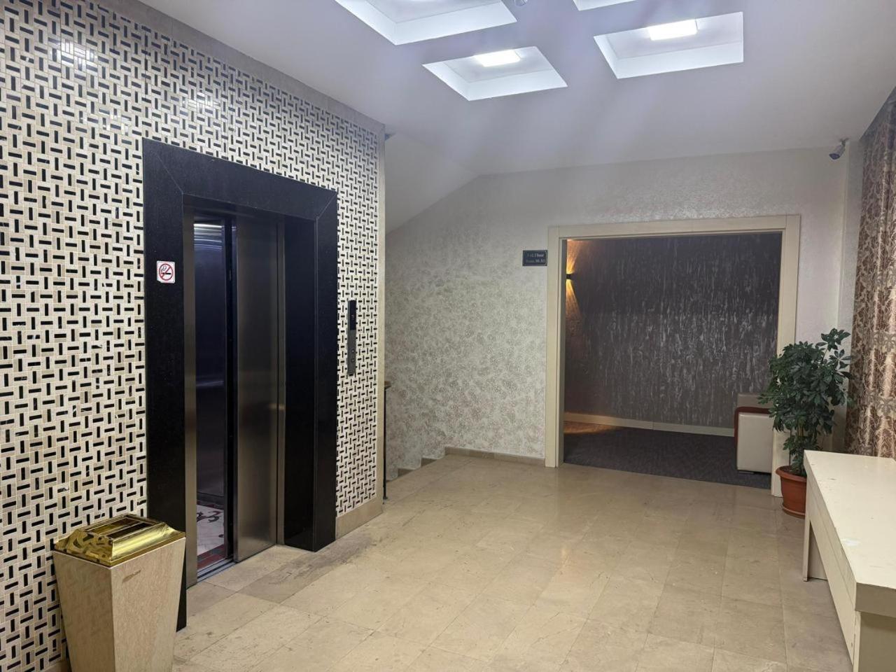 Black Mont Inn Hotel Baku Exterior foto